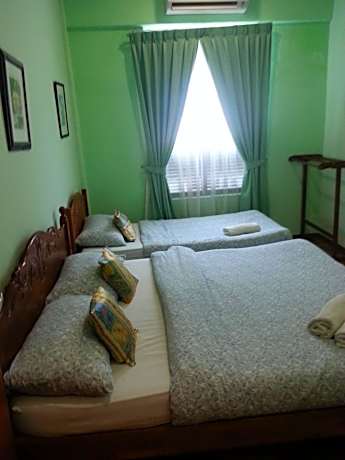 Standard Triple Room with Shared Bathroom