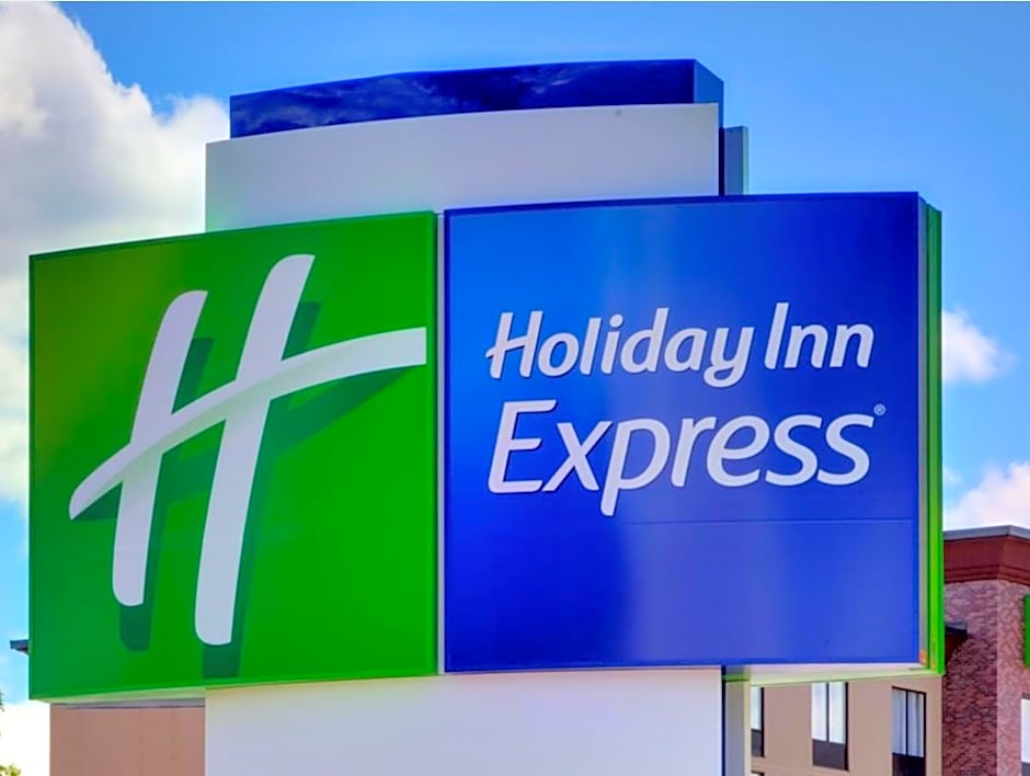 Holiday Inn Express Garden City East