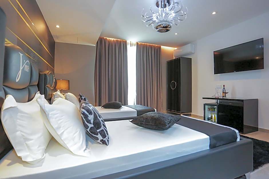J'Me Boutique Hotel - Adults only