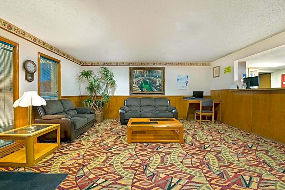 Super 8 by Wyndham Plano/Dallas Area