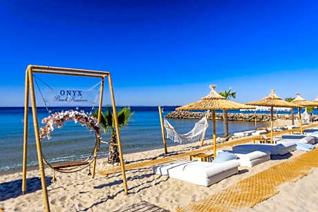 Onyx Beach Residence - Free Beach Access & Parking