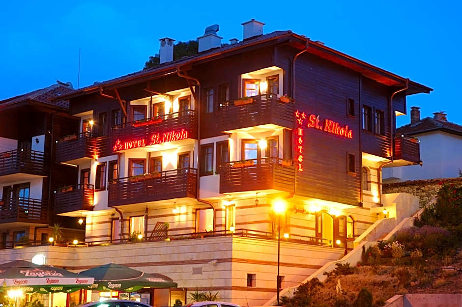 Family Hotel Saint Nikola and Free parking