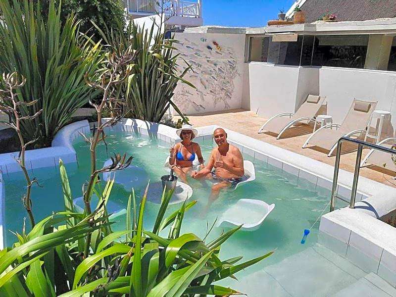 Misty Waves Boutique Hotel