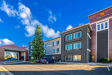 La Quinta by Wyndham Bakersfield North