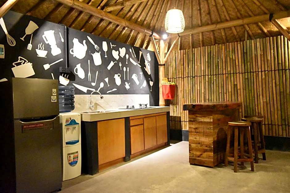 Salty Shakas Bamboo Stay Canggu