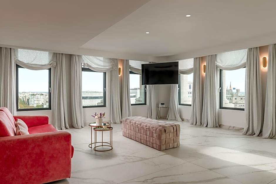 45 Times Barcelona Hotel