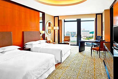 Superior Room, 2 Twin Beds, Smoking, City View (2 Twin Beds)