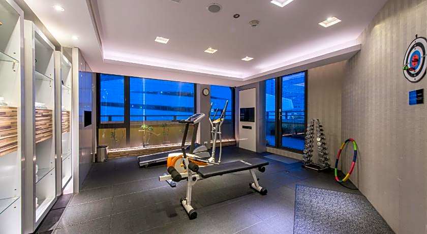 Forward Hotel Nangang