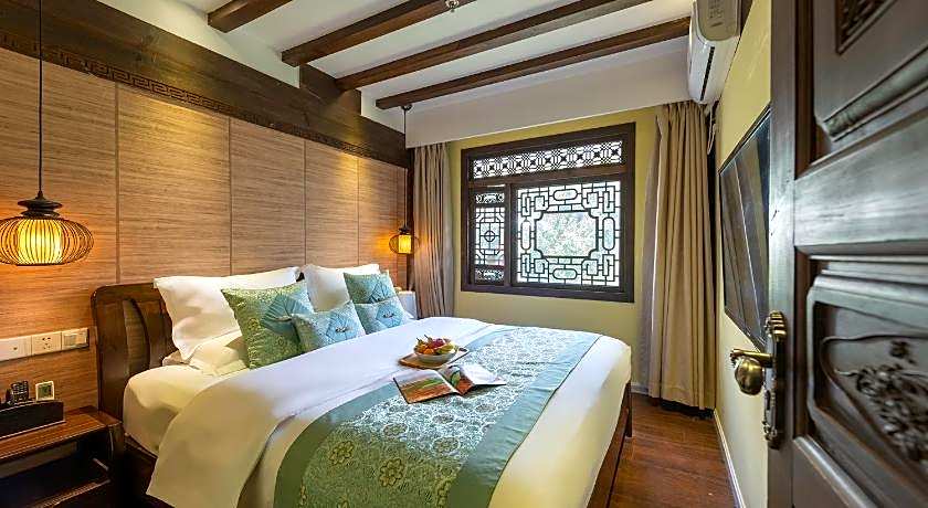 Lijiang Guiyuantianju Inn Branch1