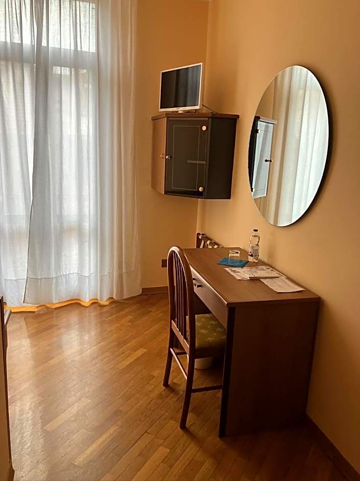 Hotel Saini with Air conditioning