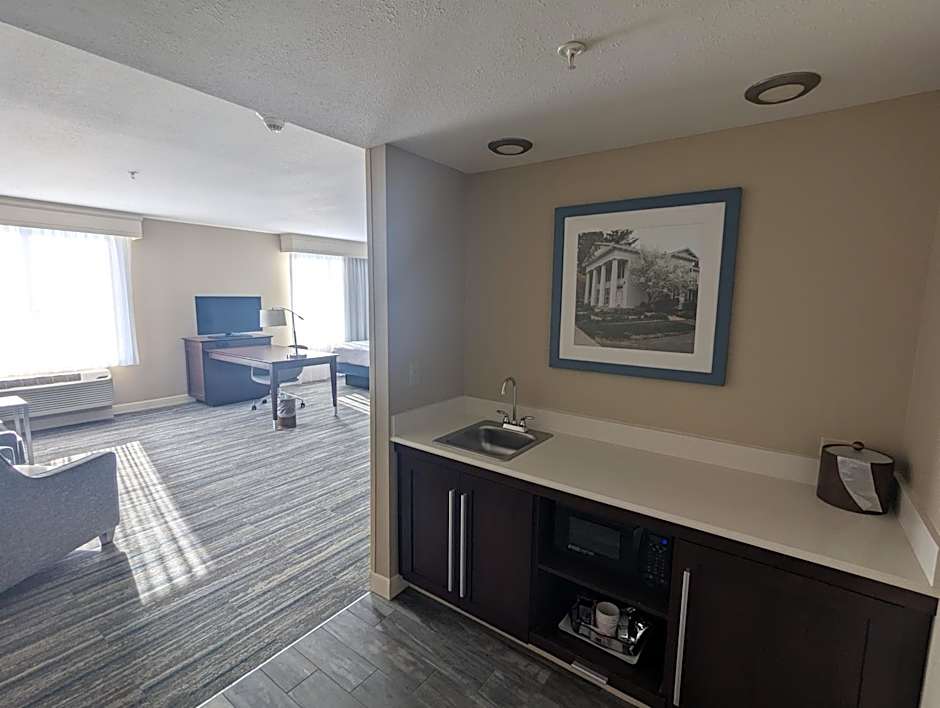 Hampton Inn By Hilton & Suites Cazenovia, NY