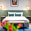 Hotel H12