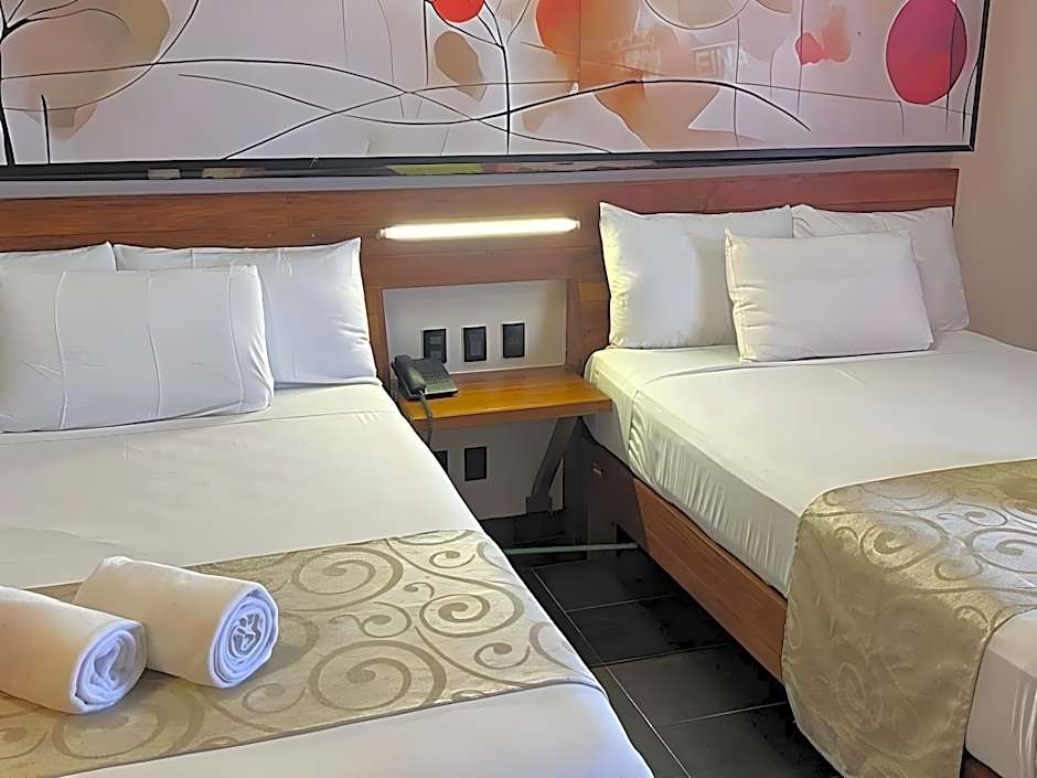 Hotel Kavia 5th Avenida