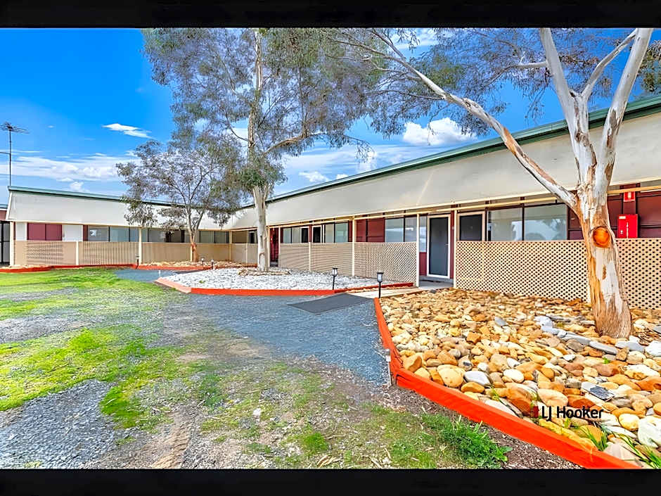 Torrumbarry Motel