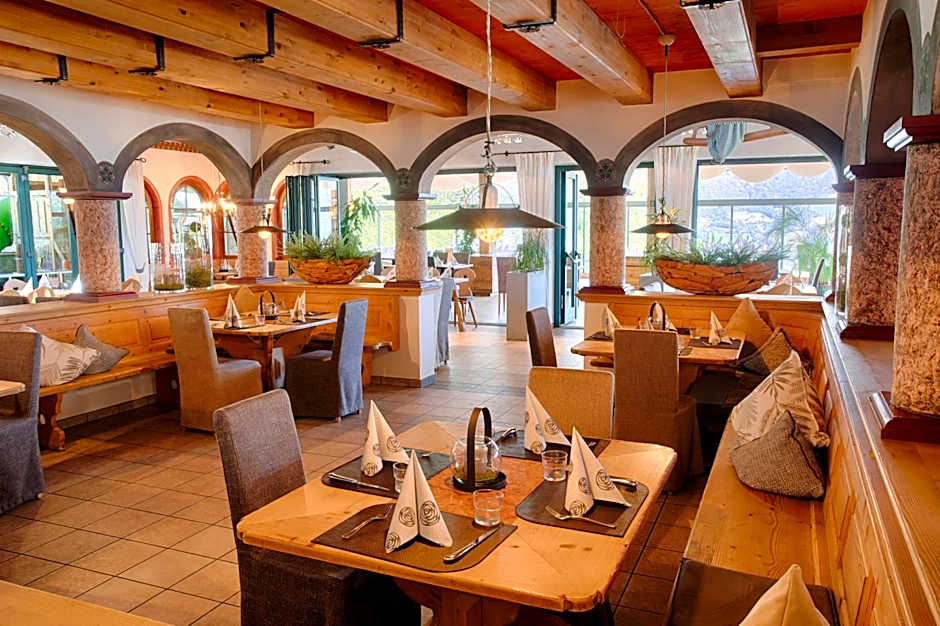 Ramilia Family Apartments Restaurant & Pizzeria