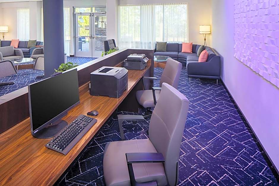 Courtyard by Marriott Charleston Downtown/Civic Center