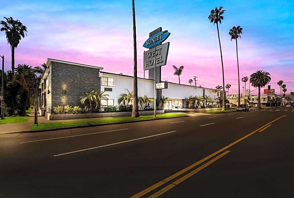 Sunset West Hotel SureStay Collection By Best Western
