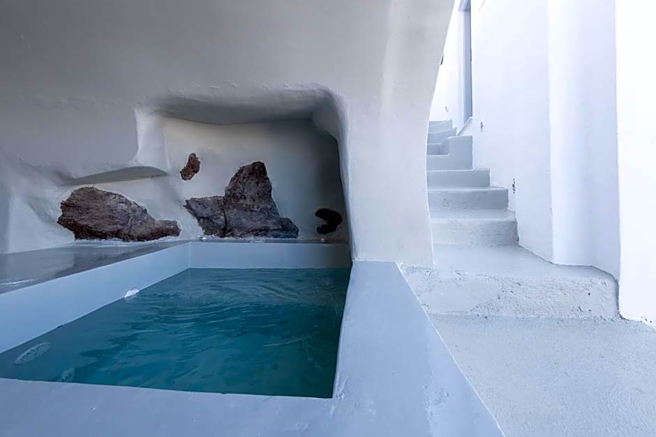 Anemos Cave Suites