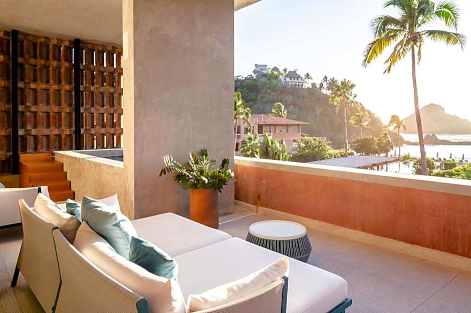 El Careyes Club & Residences