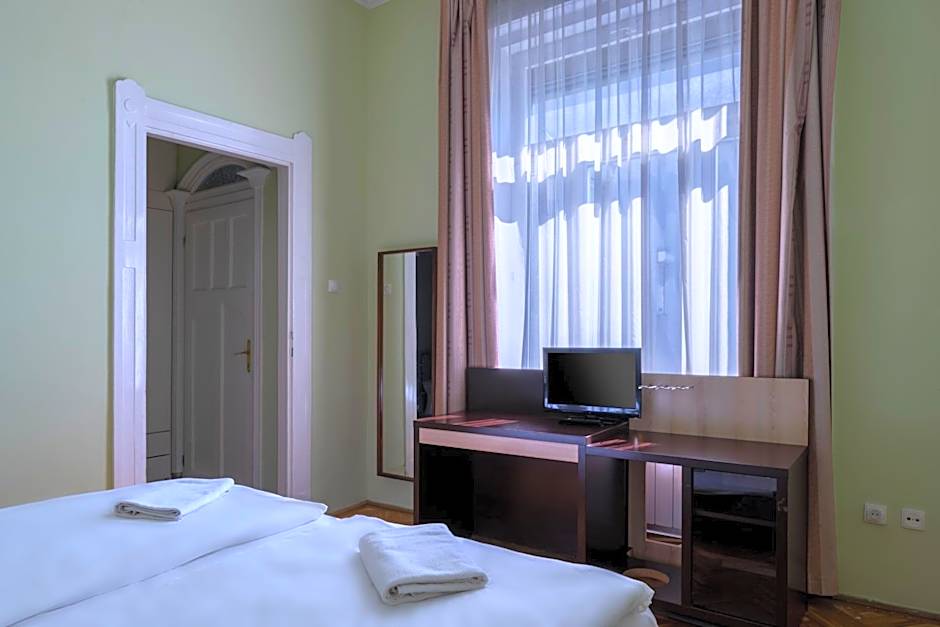 Baross City Hotel - Budapest