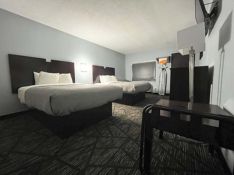 Quality Inn Grand Rapids Near Downtown