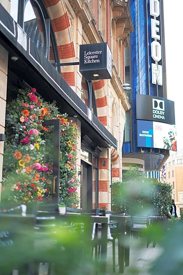 Radisson Blu Hotel, London Leicester Square