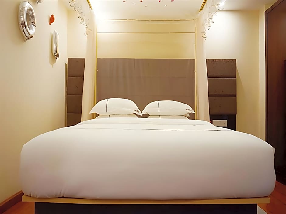 Jingtu hotel zhanjiang dingsheng plaza store