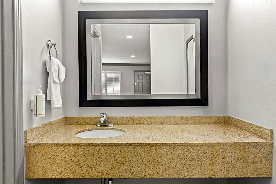 Days Inn by Wyndham San Francisco S/Oyster Point Airport