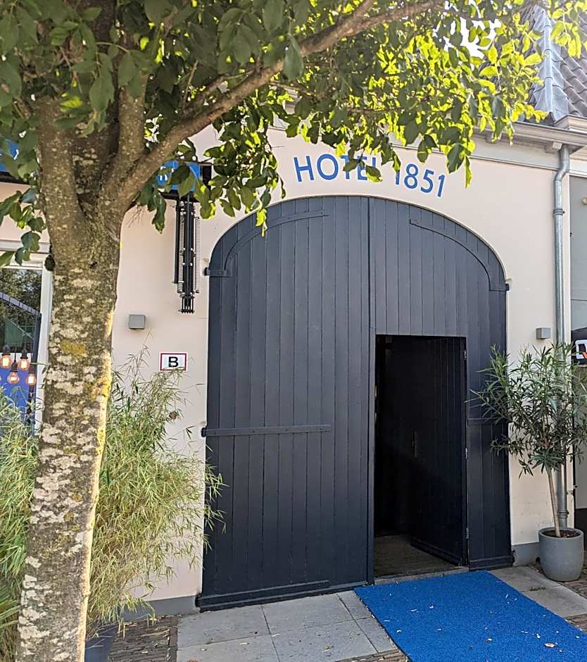 1851 Bar - Hotel - Cinema