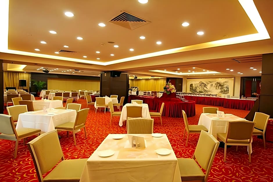 Landmark International Hotel