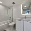 Lux 3BR City-View Retreat in Hollywood, 4th Floor