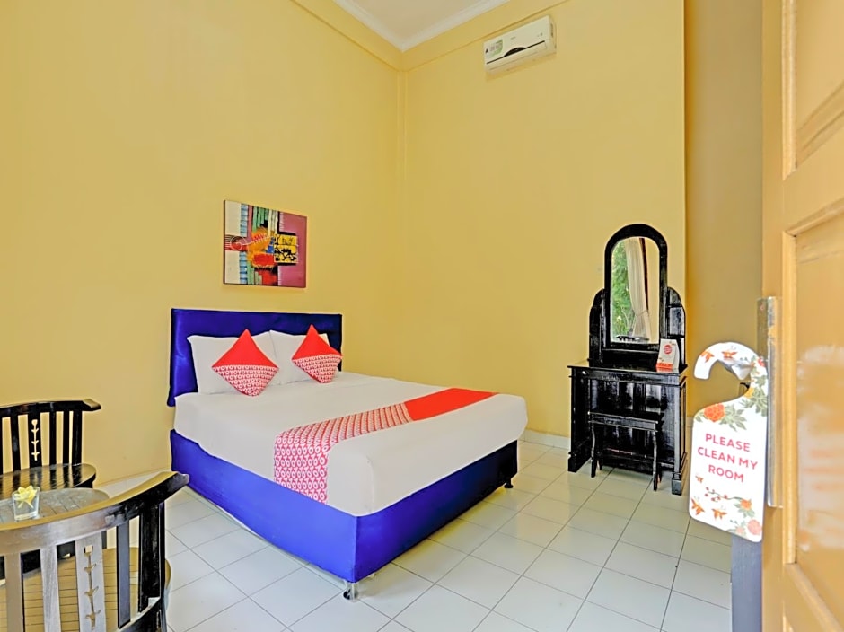 OYO 3096 Hotel Dewi Warsiki