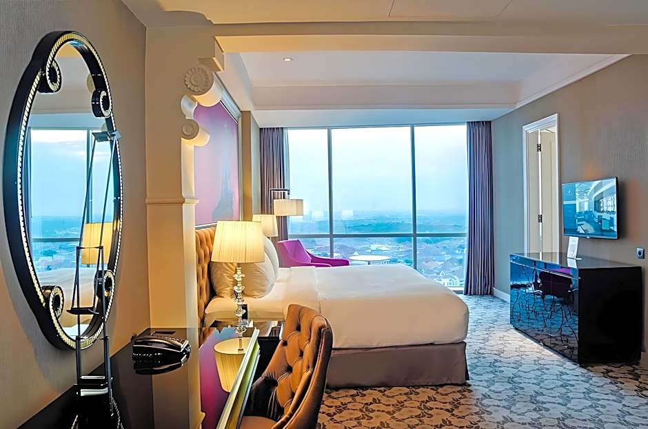 Hotel Ciputra World Surabaya