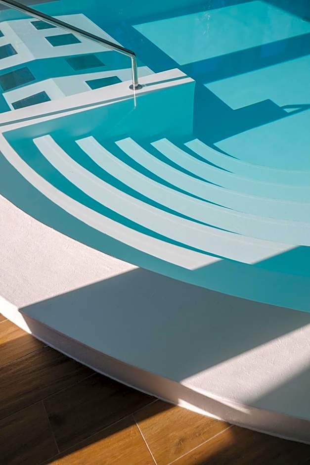 Montana Lodge & Spa, by R Collection Hotels