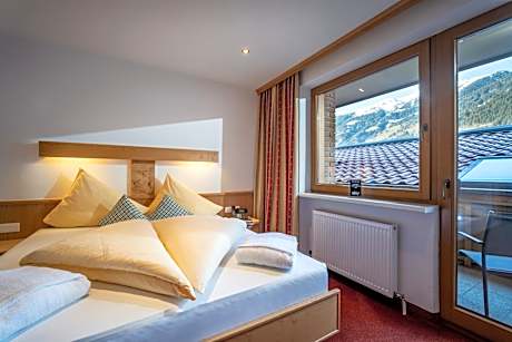 Economy Double Room with Balcony