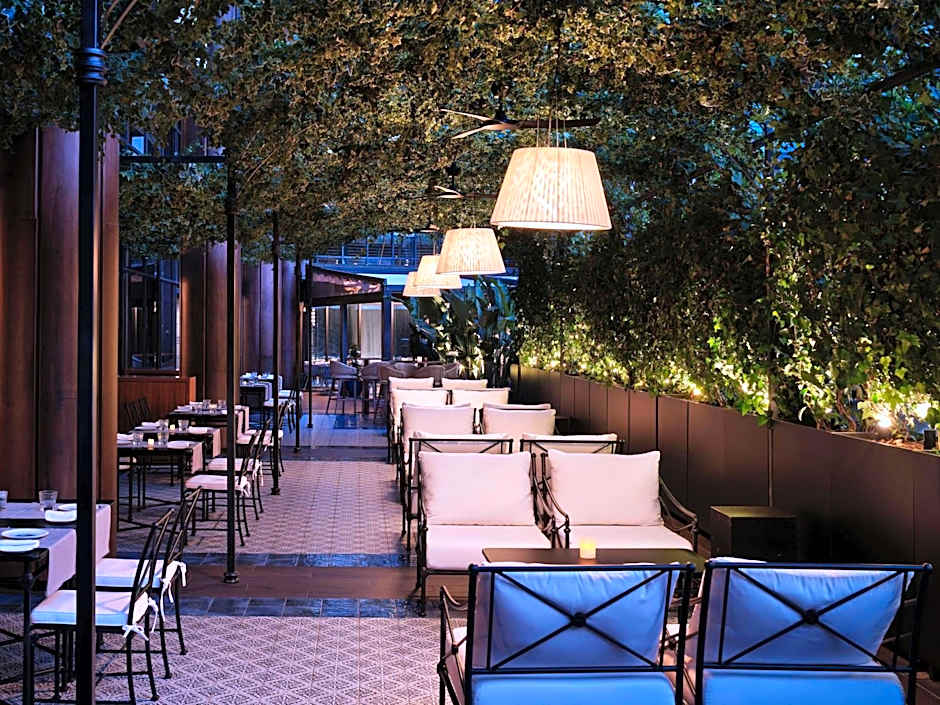 Sofitel Barcelona Skipper