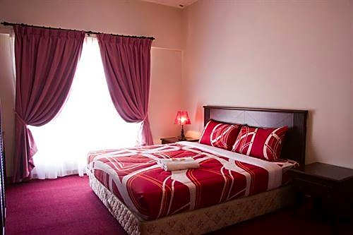 Homestay Marina Court Resort