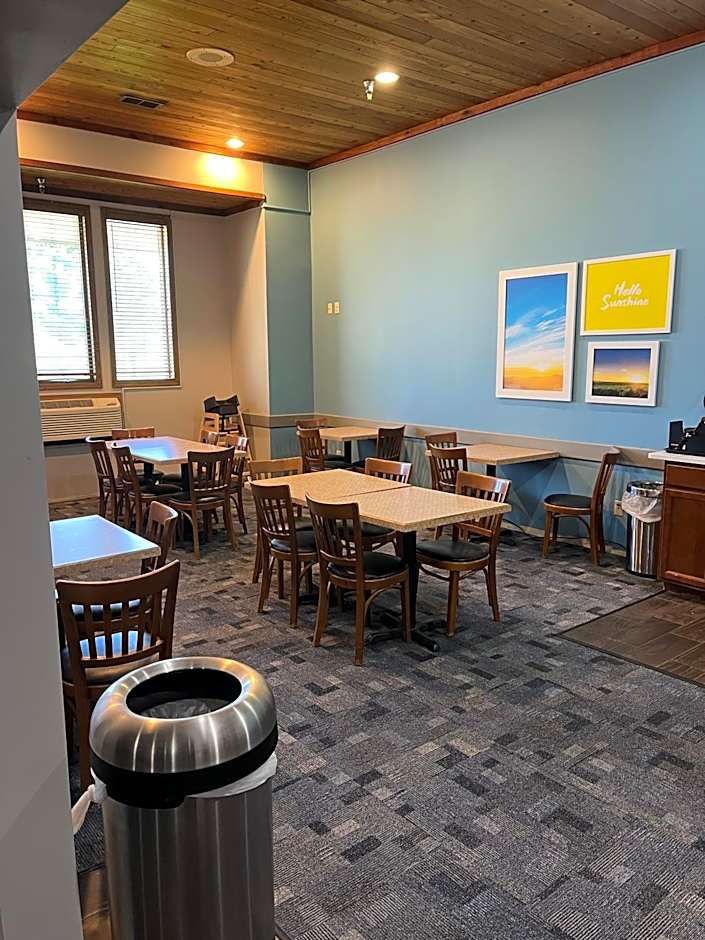 Days Inn by Wyndham Hutchinson