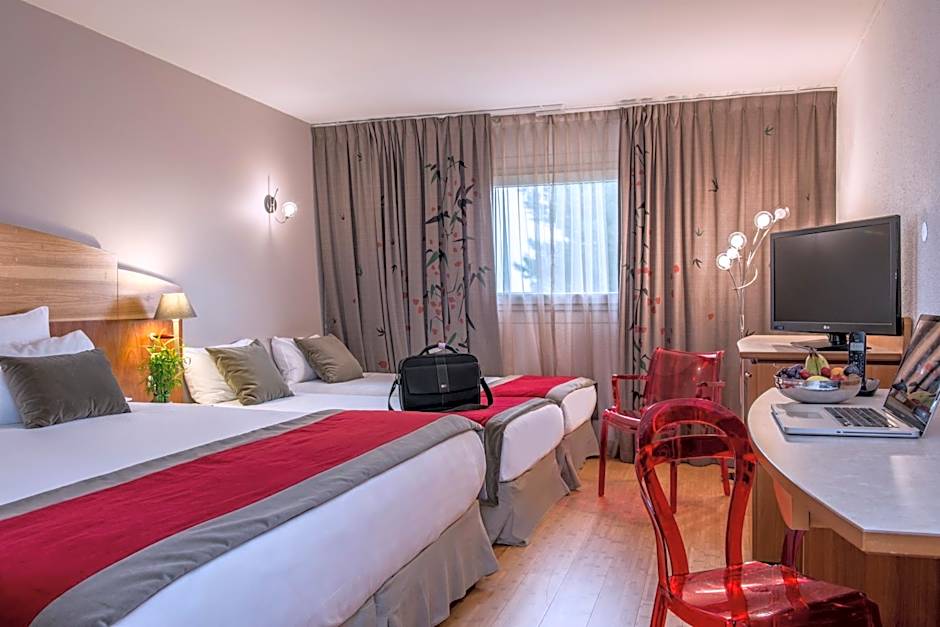 HÔTEL C SUITES chambres spacieuses