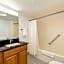 Oyster Bay Inn & Suites