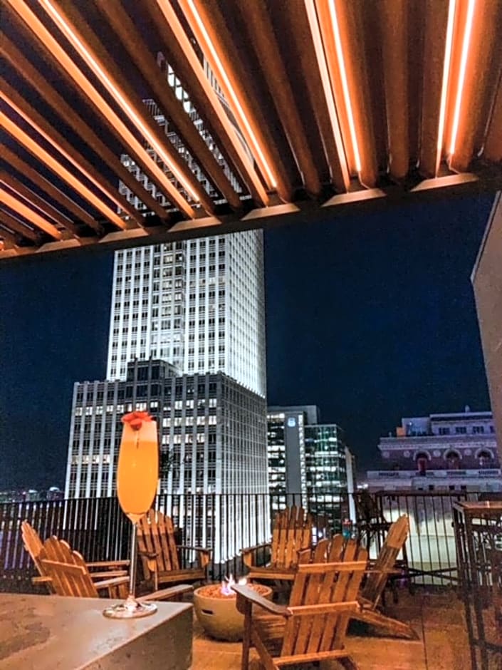 The Peregrine Omaha Downtown Curio Collection By Hilton
