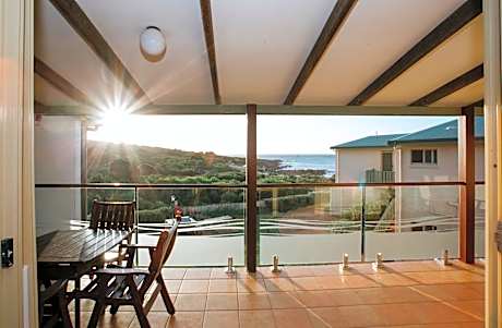 Apartment with Garden View