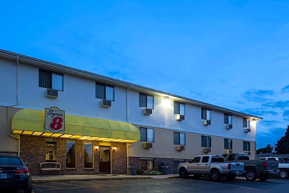 Super 8 by Wyndham Omaha NE