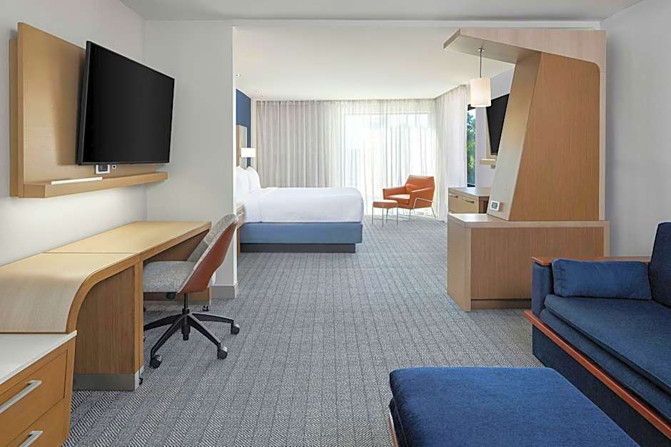 Courtyard by Marriott Jacksonville