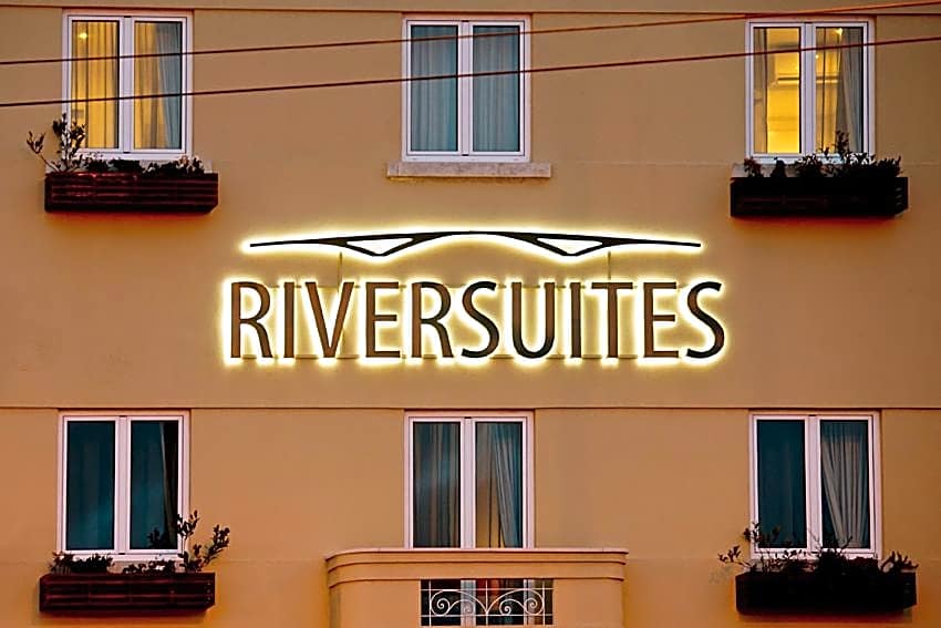 Riversuites