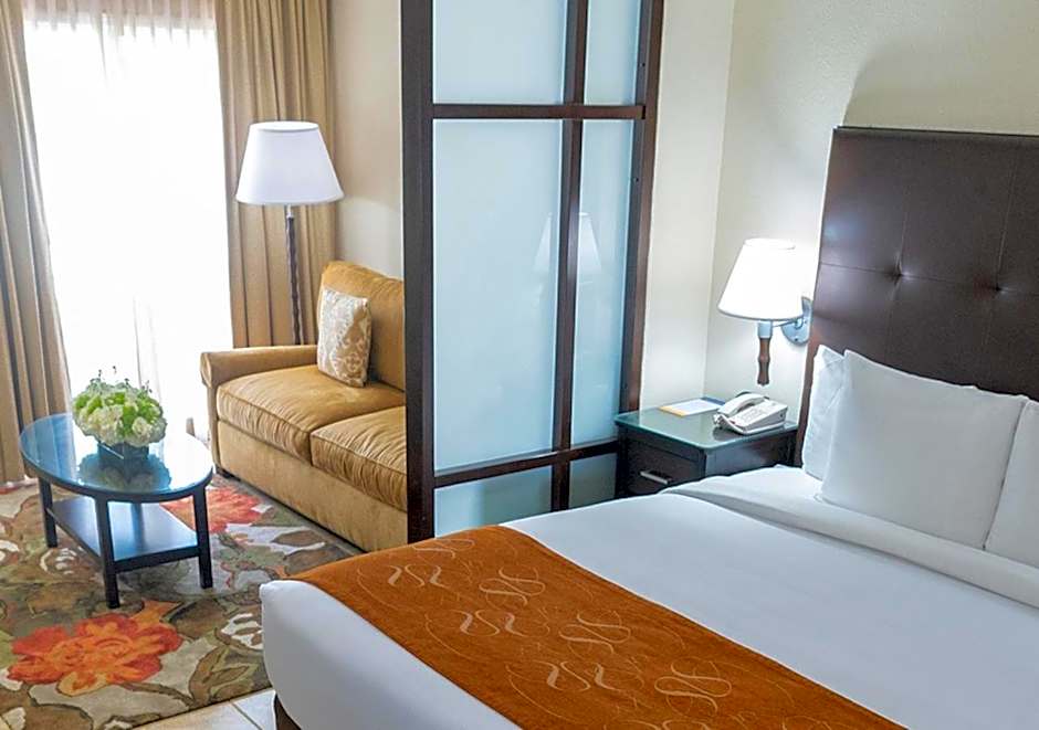 Comfort Suites Paradise Island