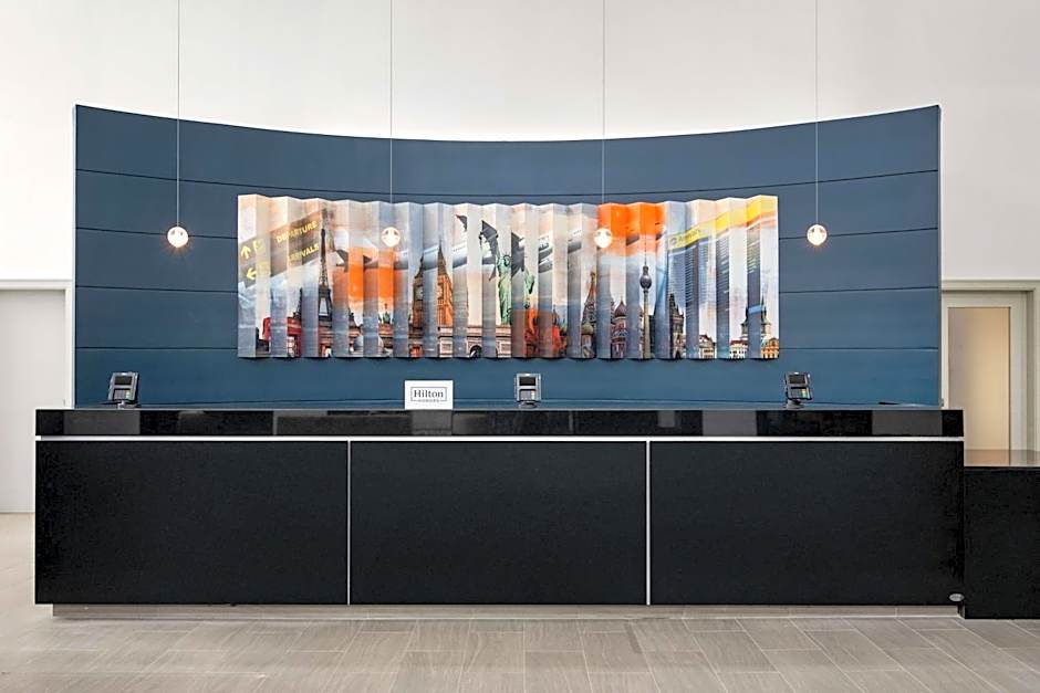 Embassy Suites By Hilton Elizabeth-Newark Airport