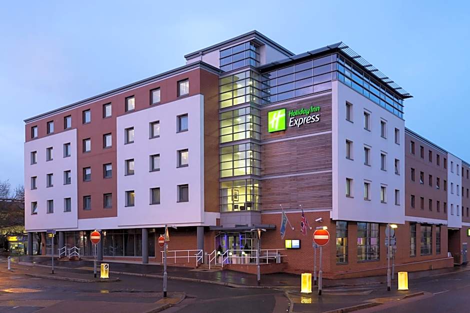 Holiday Inn Express Harlow By IHG