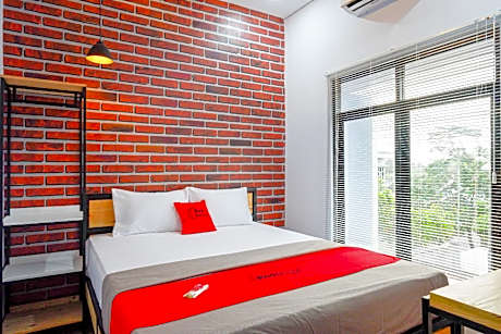 RedDoorz near Universitas Muhammadiyah Purwokerto 2