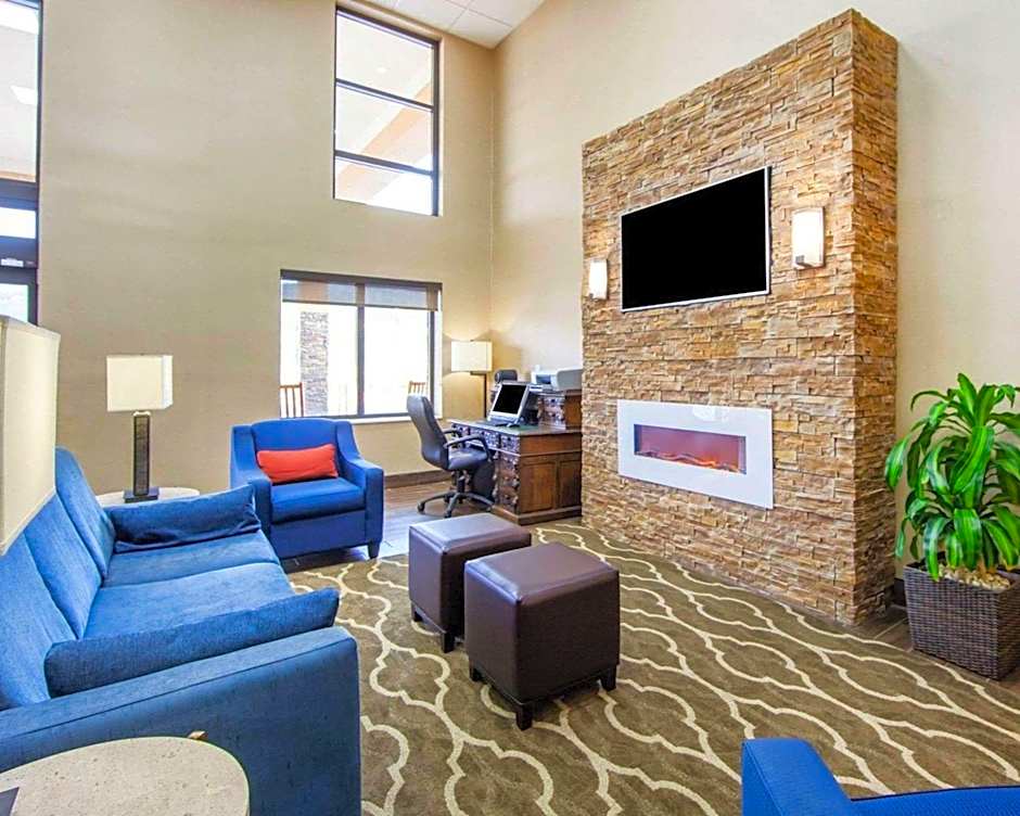 Comfort Inn at Royal Blue